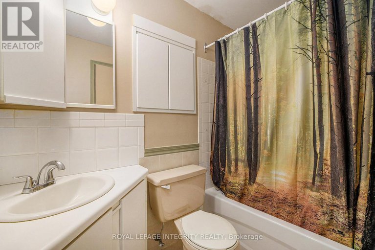 29122142/9-shouldice-crescent/glencairnhazeldean/ottawa/ontario/K2L1M8_16