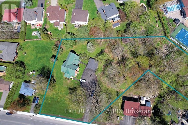 28439324/74-craig-street/village-of-russell/russell/ontario/K4R1A2_2