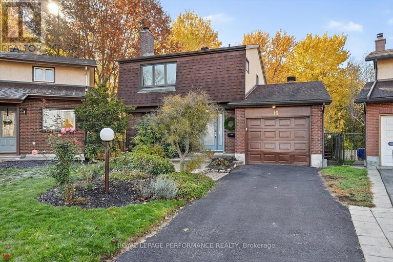 29046613/19-ancroft-court/tanglewood/ottawa/ontario/K2G4A5_1