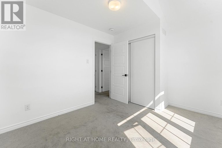 29248169/47-mudminnow-crescent/avalon-west/ottawa/ontario/K4A5H9_40