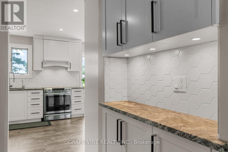 29249714/5073-rushmore-road/south-of-fallowfield-road/ottawa/ontario/K0A2Z0_20