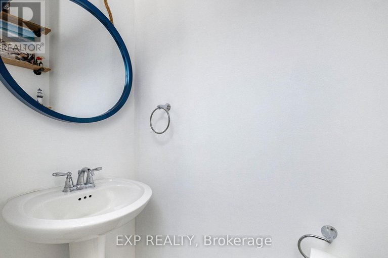 29070319/233-rivertree-street/emerald-meadowstrailwest/ottawa/ontario/K2M0J4_13