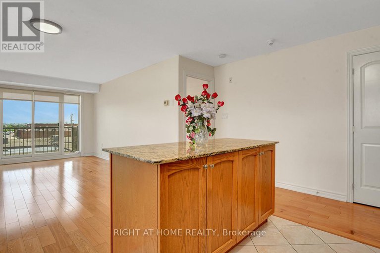 28433463/301-14-norice-street/meadowlandscrestview/ottawa/ontario/K2G2X4_19
