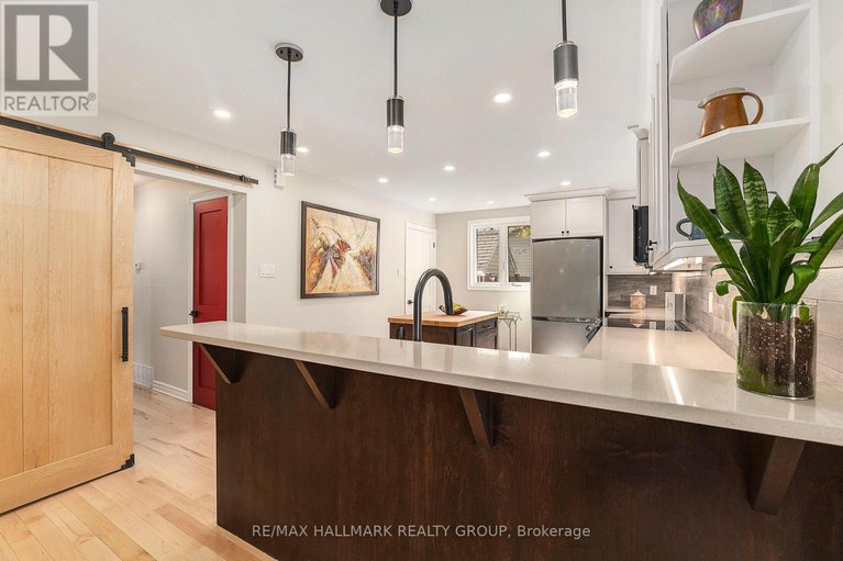 28317250/199-old-colony-road/glencairnhazeldean/ottawa/ontario/K2L1M6_7