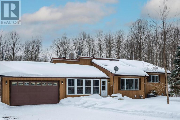 29407325/1183-ebbs-bay-road/drummond-n-elmsley-drummond-twp/drummondnorth-elmsley/ontario/K7C3P1_1