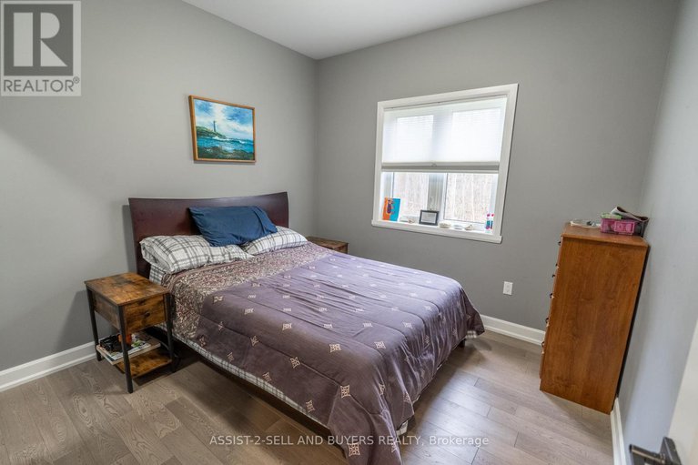 28534176/33-beech-street/ingleside/south-stormont/ontario/K0C1M0_14