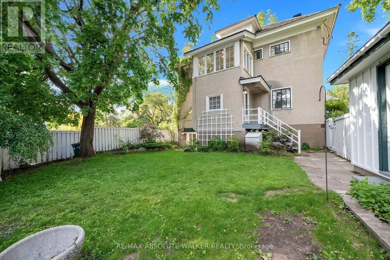 28422236/210-rideau-terrace/lindenlea/ottawa/ontario/K1M0Z2_36