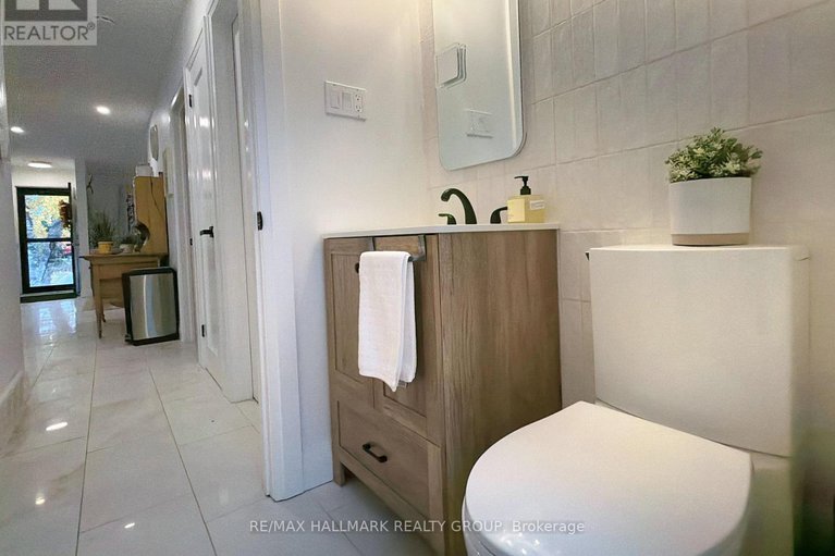 29062143/2424-joliffe-street/hawthorne-meadows/ottawa/ontario/K1G1G9_22