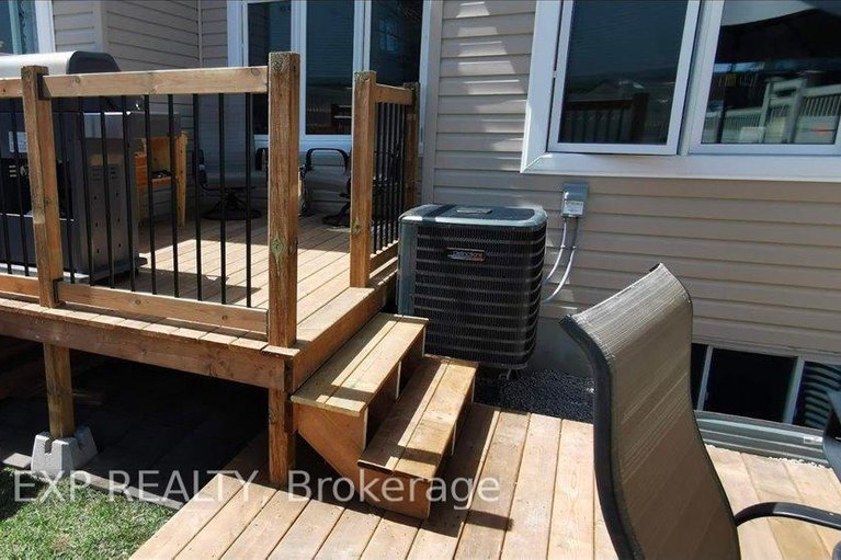 29254442/357-alasken-drive/blossom-parkkemp-parkfindlay-creek/ottawa/ontario/K1T0M4_41