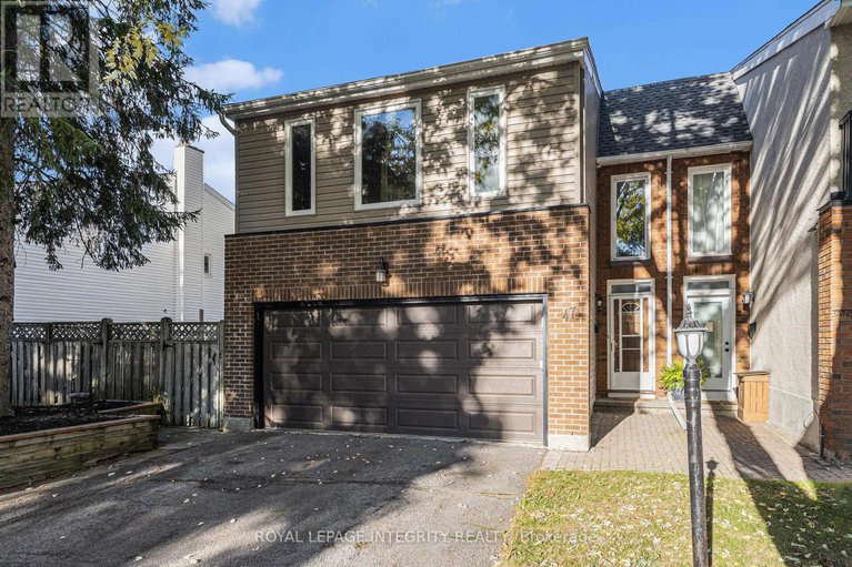 29047086/47-jansen-road/sheahan-estatestrend-village/ottawa/ontario/K2H5W6_4