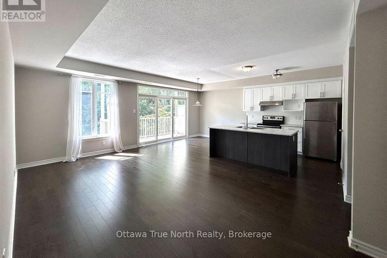 29168510/30-1032-beryl-private/riverside-southgloucester-glen/ottawa/ontario/K1V2M4_9