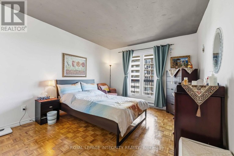 29650529/1506-158-b-mcarthur-avenue/vanier/ottawa/ontario/K1L8C9_19