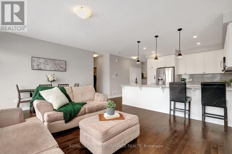 29505892/203-station-trail/village-of-russell/russell/ontario/K4R0C9_11