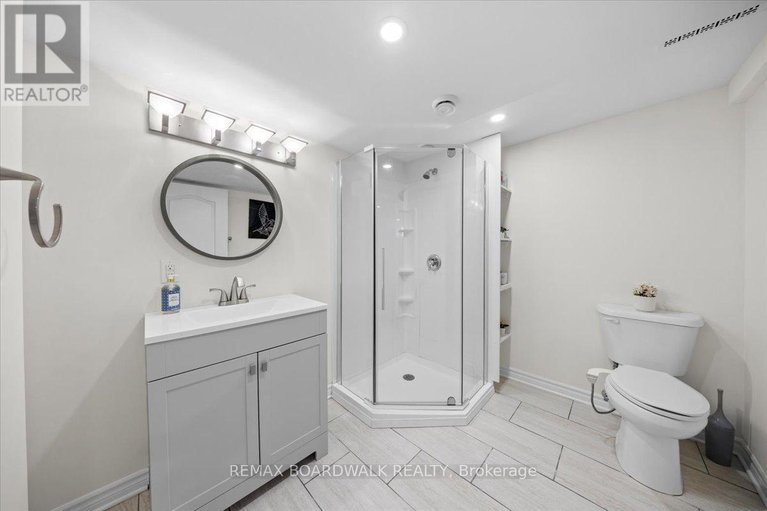 29618402/330-bobolink-ridge/emerald-meadowstrailwest/ottawa/ontario/K2V0B7_44