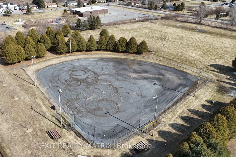 29420429/2127-kingsley-street/clarencerockland-twp/clarence-rockland/ontario/K0A1E0_44