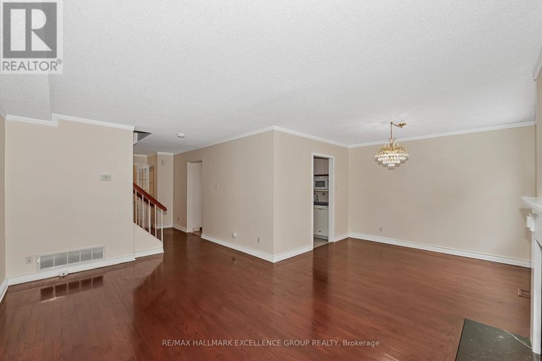 29093671/67-710-coronation-avenue/riverview-park/ottawa/ontario/K1G4G7_12