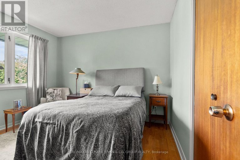 28830734/691-fielding-drive/riverside-park-south/ottawa/ontario/K1V7G6_10