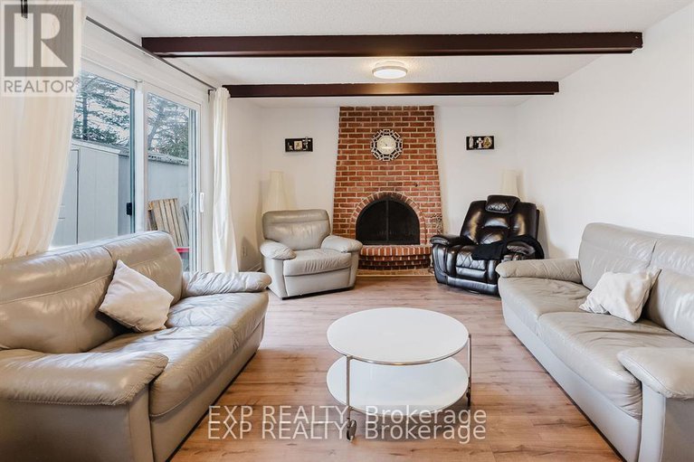 28238313/4-parklane-court/blackburn-hamlet/ottawa/ontario/K1B3H2_13