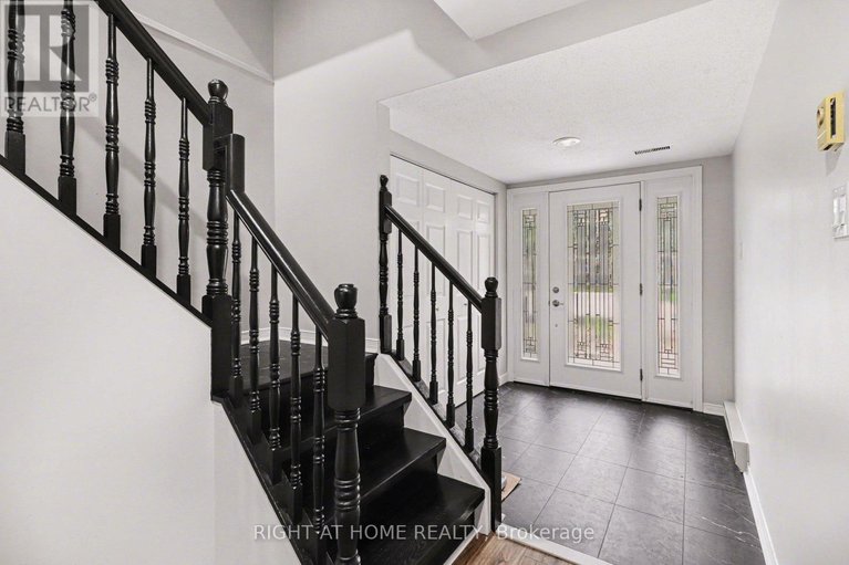 29682834/29-26-wrenwood-crescent/centrepointe/ottawa/ontario/K2G5V5_3