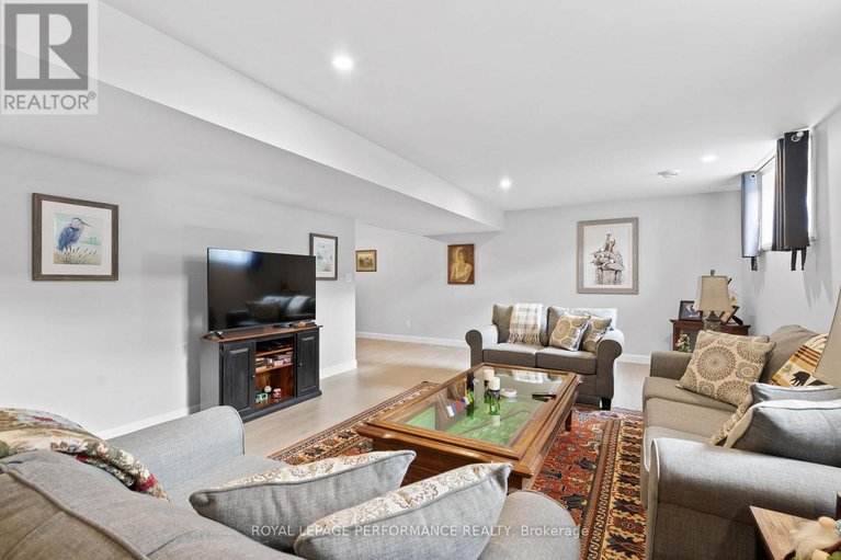 29626647/42-forrester-way/long-sault/south-stormont/ontario/K0C1P0_30