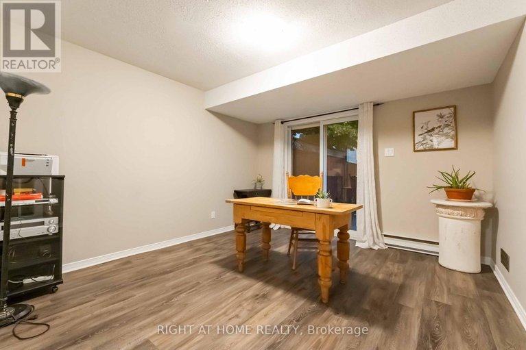 29079290/7-weybridge-drive-s/cedargrovefraserdale/ottawa/ontario/K2J4A1_15