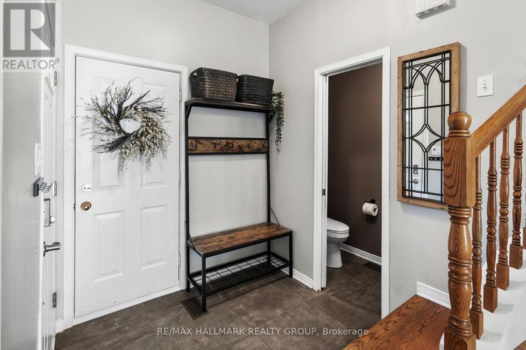 28799334/62-college-circle/castle-heights/ottawa/ontario/K1K4R8_5
