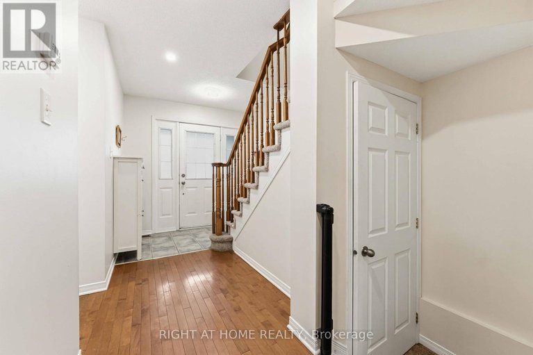 29594406/52-fieldberry-private/stonebridge/ottawa/ontario/K2J5E8_3