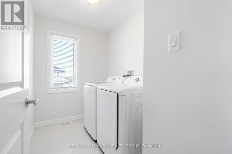 28767574/68-ralph-erfle-way/half-moon-bay/ottawa/ontario/K2J6V5_22