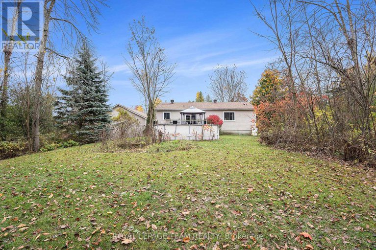 29038765/4-black-walnut-road/north-grenville-twp-kemptville-east/north-grenville/ontario/K0G1J0_29