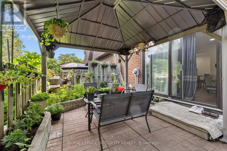 28599502/3485-mccarthy-road/hunt-clubwestern-community/ottawa/ontario/K1V8Z9_32