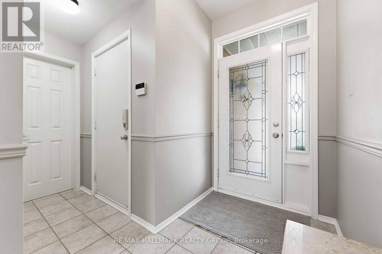 29634994/29-birchfield-avenue/emerald-meadowstrailwest/ottawa/ontario/K2M2N5_3