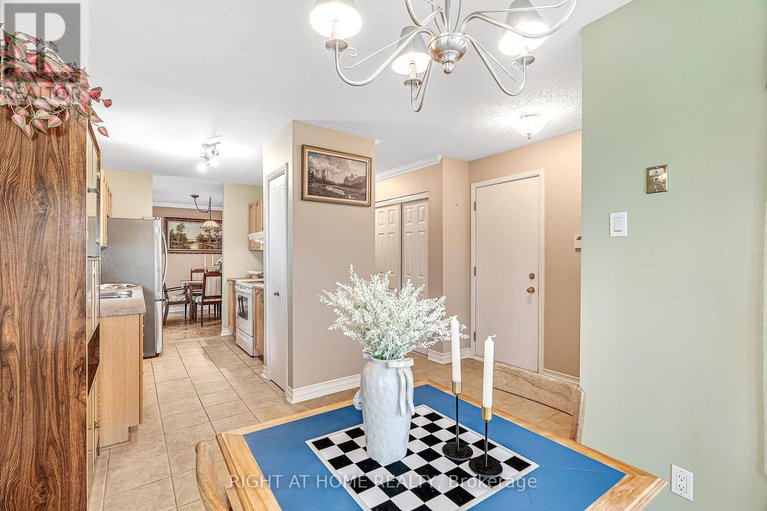 28280070/1179-whiterock-street/carson-grove/ottawa/ontario/K1J1B2_4