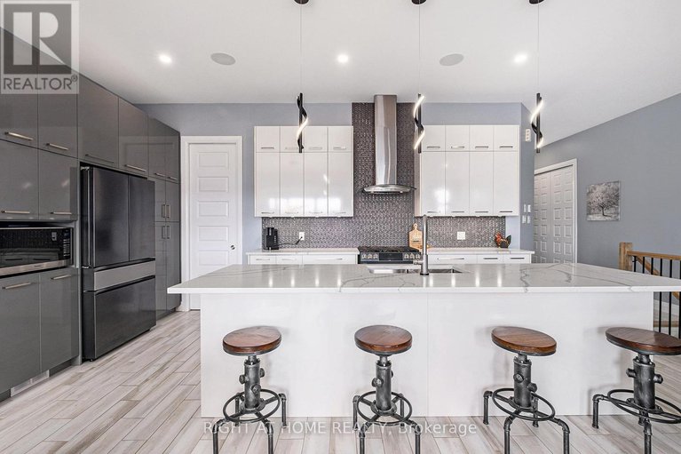 28377904/1073-diamond-street/clarencerockland-twp/clarence-rockland/ontario/K4K0J1_12