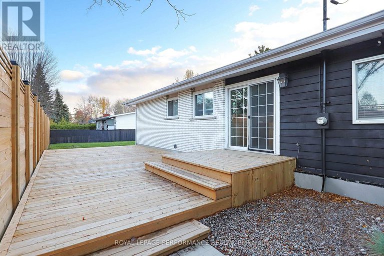 29123803/2320-nerta-street/hawthorne-meadows/ottawa/ontario/K1G1E5_38