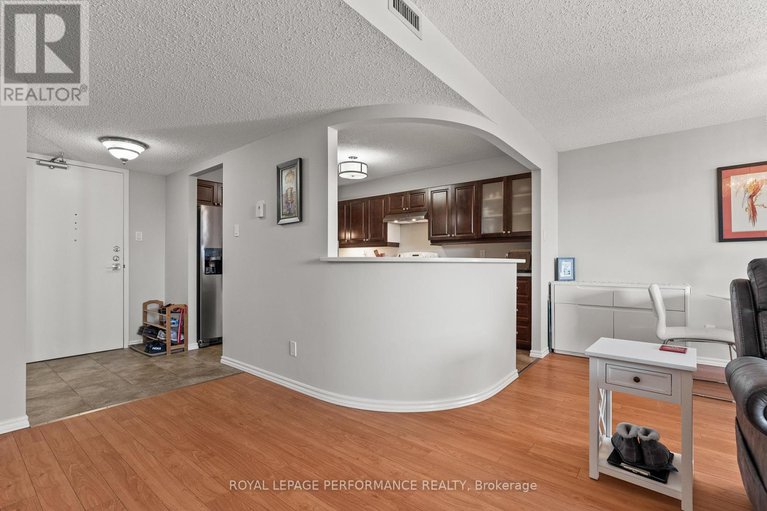 28967483/unit-407-200-lafontaine-avenue/vanier/ottawa/ontario/K1L8K8_5