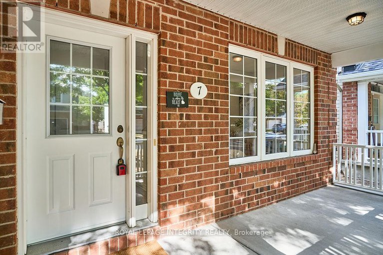 28769407/7-dunn-street/beaverbrook/ottawa/ontario/K2K3J8_5