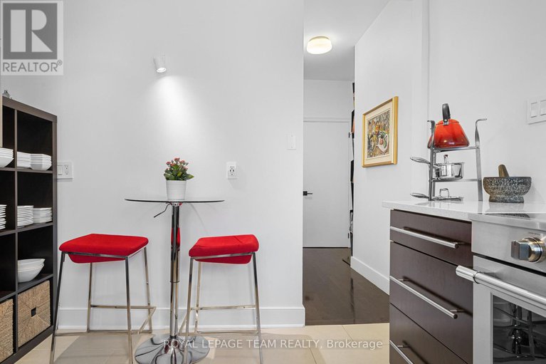 28842080/19-crichton-street/new-edinburgh/ottawa/ontario/K1M1V5_12