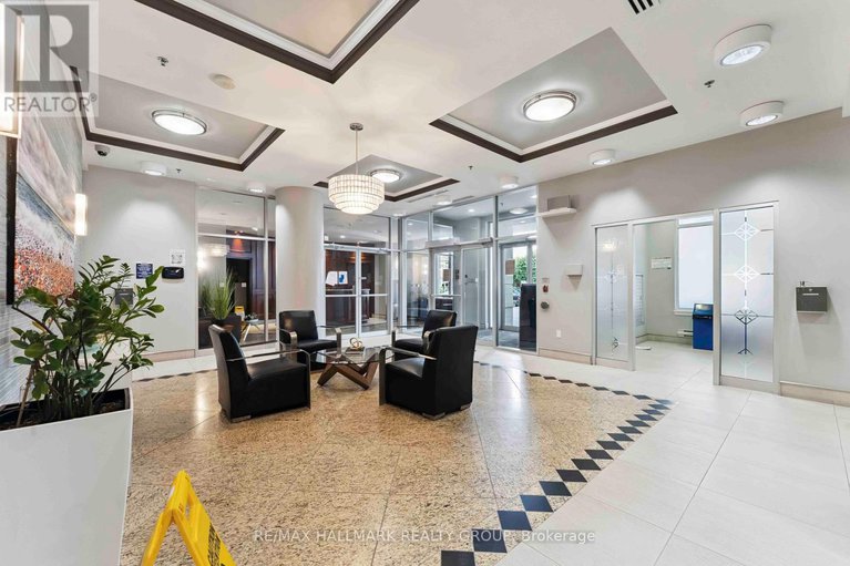 28620989/304-70-landry-street/vanier/ottawa/ontario/K1L0A8_41