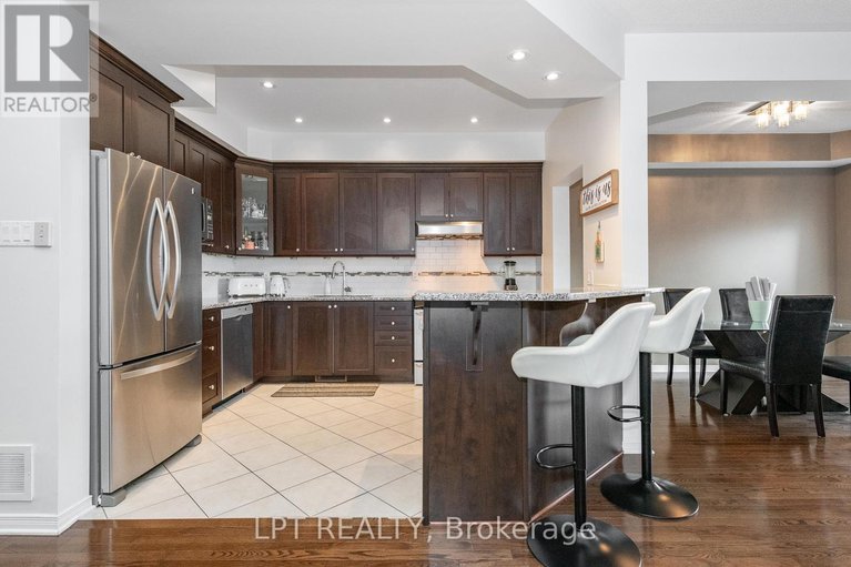 29004177/950-torovin-private/pineview/ottawa/ontario/K1B0A7_9