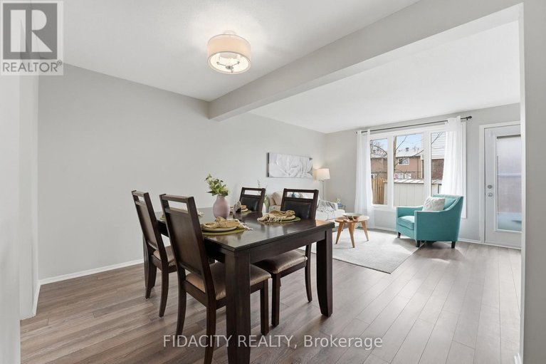 29621075/31-16-glencoe-street/arlington-woods/ottawa/ontario/K2H8S6_13