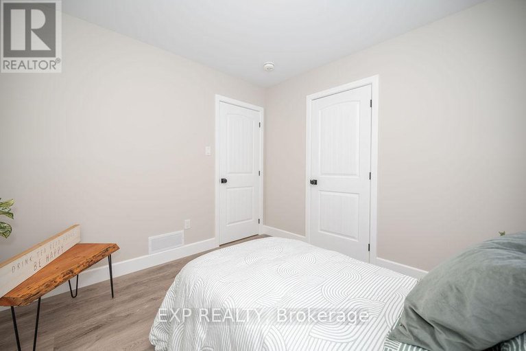 28471362/116-storyland-road/horton-twp/horton/ontario/K7V3Z8_29