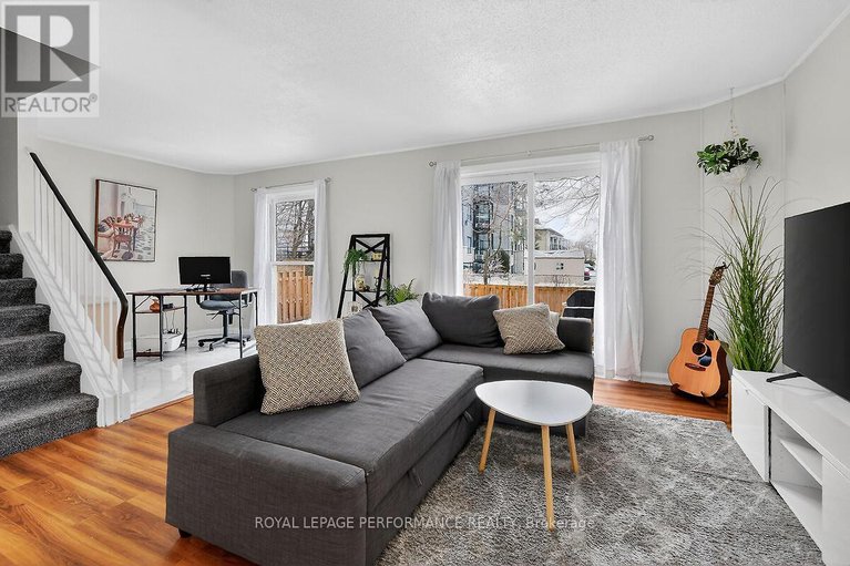 29468633/42-compata-way/blackburn-hamlet-south/ottawa/ontario/K1B4W9_6