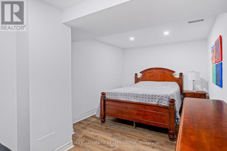 29032033/41-smoketree-crescent/stittsville-north/ottawa/ontario/K2S2B8_39