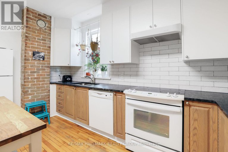 28805291/8-elm-street/west-centre-town/ottawa/ontario/K1R6N1_11