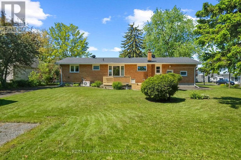 28650138/1399-aurele-street/pineview/ottawa/ontario/K1B3L4_36