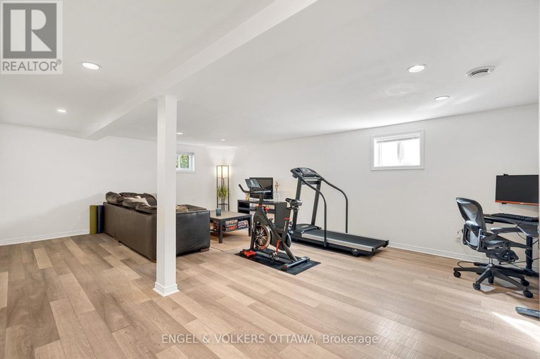 29372834/1270-cheverton-avenue/alta-vista/ottawa/ontario/K1H7P6_27