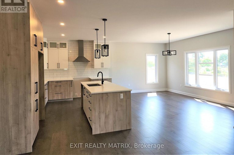 28443213/33-whitetail-avenue/long-sault/south-stormont/ontario/K0C1P0_11