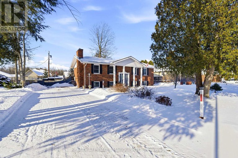 29323072/21-spruce-street/ingleside/south-stormont/ontario/K0C1M0_4