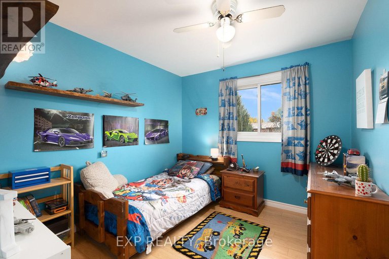 28902925/5-johanna-street/almonte/mississippi-mills/ontario/K0A1A0_17