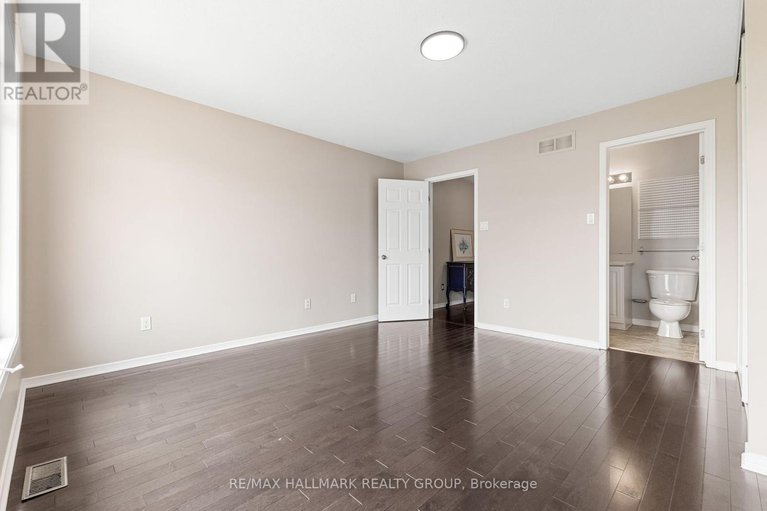 28482791/253-stroget-private/merivale-industrial-parkcitiplace/ottawa/ontario/K2E0A9_21